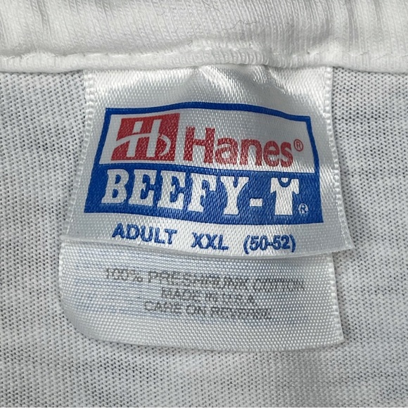 1996 Mardi Gras Galveston t shirt 🌴🎷
Man playing sac on old timey car! - Picture 4 of 4